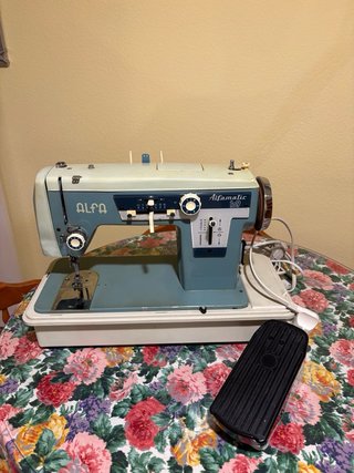 Máquina de coser Alfa Alfamatic 109