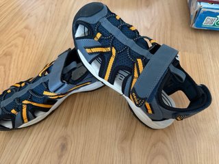 Sandalias Geox niño sin estrenar talla 37