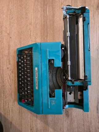 Máquina de escribir Olivetti Studio 45 Vintage