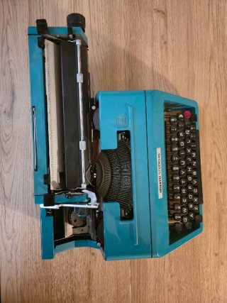 Máquina de escribir Olivetti Studio 45 Vintage