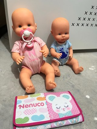 Muñecos Nenuco con accesorios
