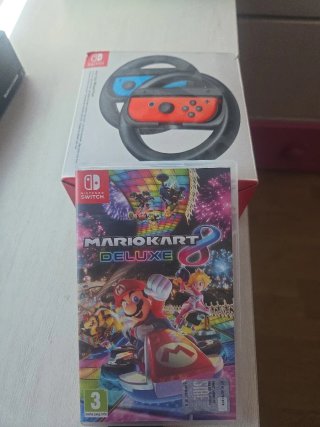 Mario Kart 8 Deluxe + Volantes