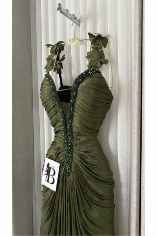 Vestido elegante verde oliva