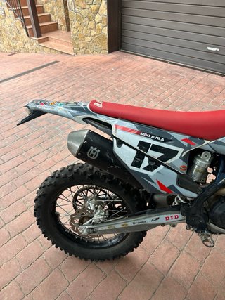 Husqvarna Enduro Moto