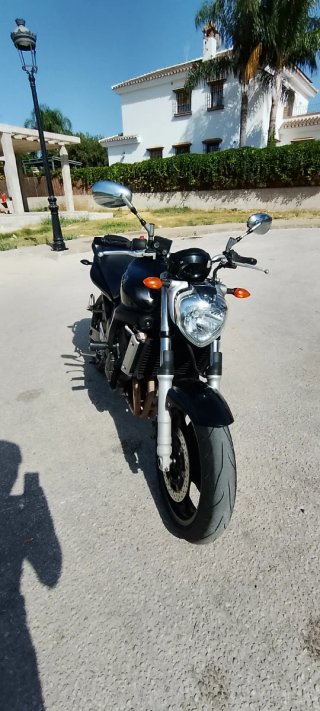 Yamaha FZ6 N Fazer 600 Negra