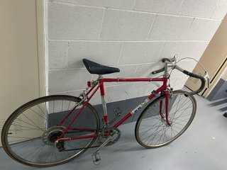 Bicicleta de carreras Vintage Roja, marca BH