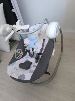 Hamaca bebé con música y movimiento Kinderkraft