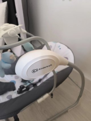 Hamaca bebé con música y movimiento Kinderkraft