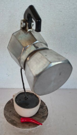 Moka Caffettiera con tazzina.  Da esposizione