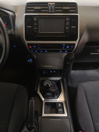 Toyota Land Cruiser 2021