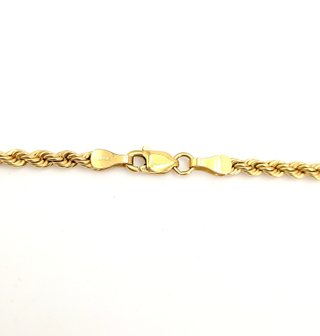 Cadena Salomónica de oro de 18k, 8.57 g, 60.5 cm.