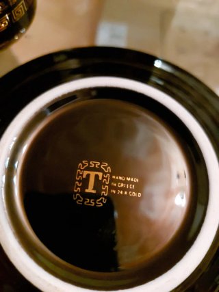 Tazas y platitos de café con oro 24k