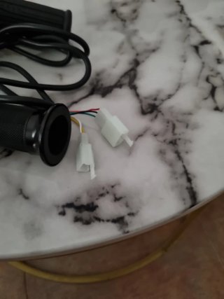 Controladora y acelerador con llave