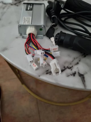 Controladora y acelerador con llave