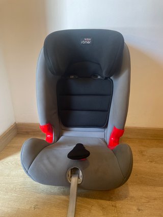 Silla coche Britax Römer gris