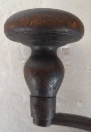 Trapano a manovella con punte