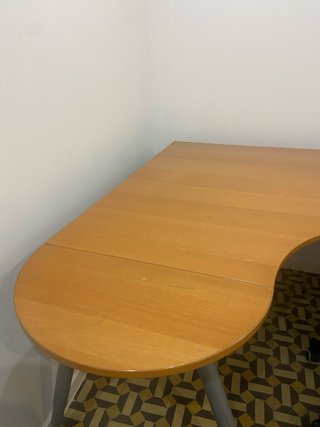 Escritorio y 2 Sillas