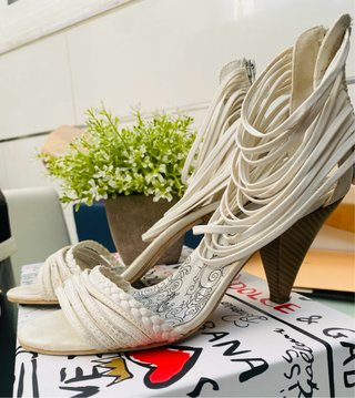 Sandalias blancas Talla 38