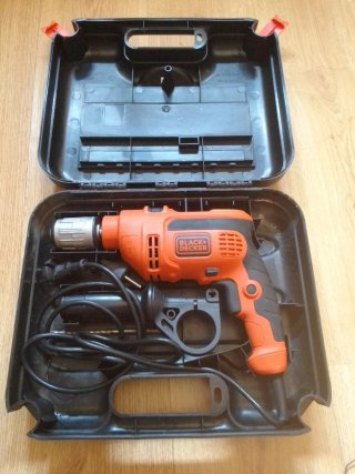 Taladro BLACK+DECKER con maletín