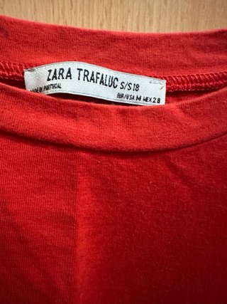 Camiseta corta Zara con estampado