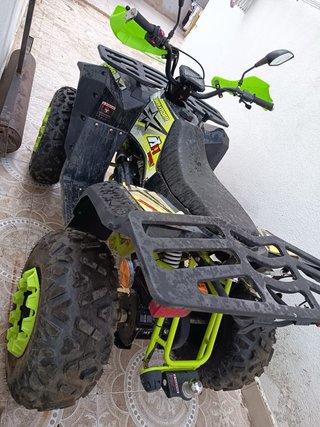 Quad 200 ATV Negro y Verde