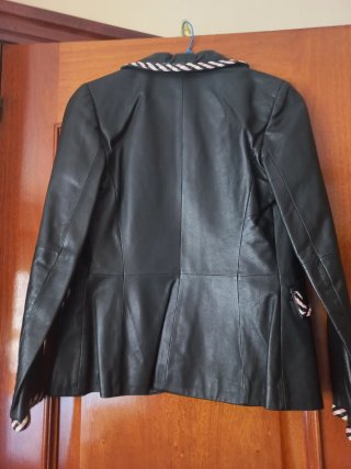 Blazer Blanco Talla 34 con ribete