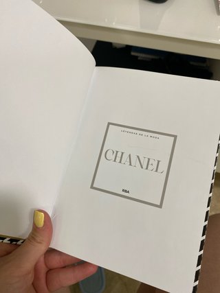 Chanel (Spanish Edition)