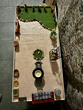 Casita de muñecas de madera