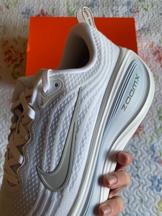 Nike Vomero Plus "White Hydrogen" (T. 42EU)