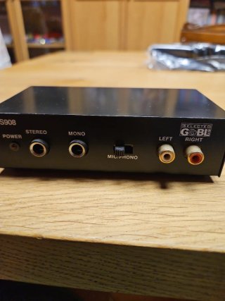 Preamplificatore Microfonico CVS906