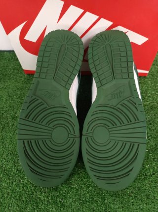Nike Dunk Low Verdes y Blancas
