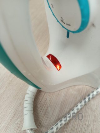 Russell Hobbs Plancha de Ropa Steam