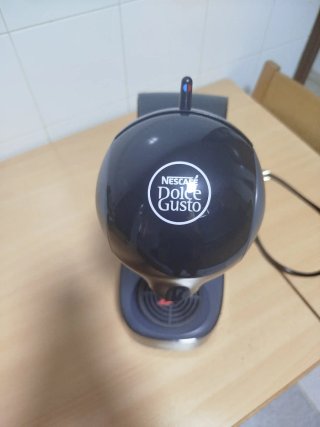 Cafetera Dolce Gusto Negra