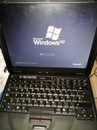 Ordenador portátil IBM 1161 ThinkPad i Series