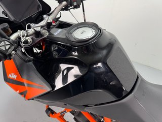 KTM 1290 Super Duke GT 2019