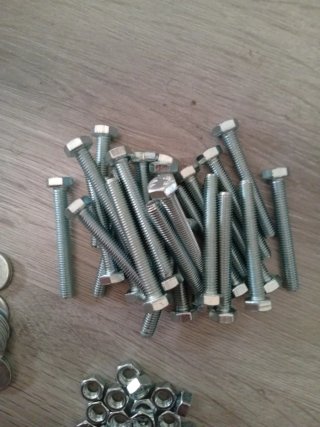 Tornillos, arandelas y tuercas M8