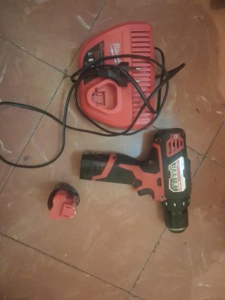 Atornillador Milwaukee a batería