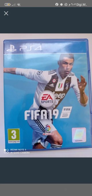 PS4 Slim + 2 Mandos + 4 Juegos