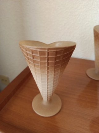Copas de helado estilo cono de helado