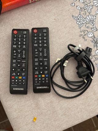 Televisor Samsung 32 UE32EH4003W