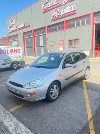 Ford Focus 2000