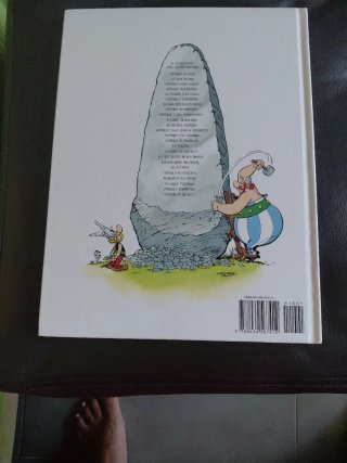 2 de Asterix y Obelix y 2 de Mortadelo y Filemón