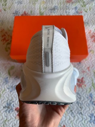 Nike Vomero Plus "White Hydrogen" (T. 44EU)