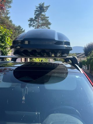 Cofre de techo original para Nissan Qashqai.