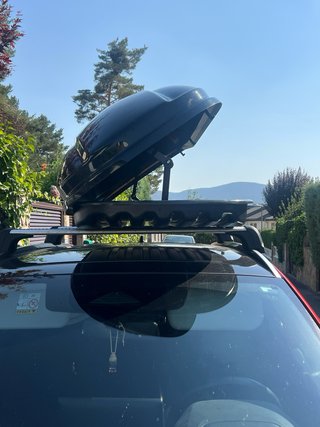 Cofre de techo original para Nissan Qashqai.