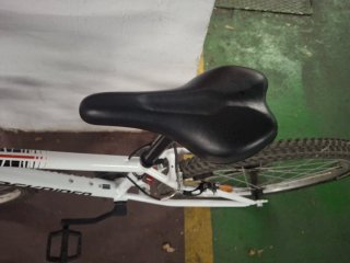 Bicicleta Rockrider ST100 Blanca