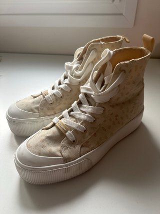 Pull&Bear Zapatillas Altas Beige y Blancas