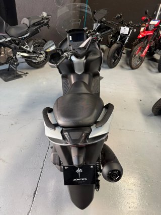 Zontes 125 E Maxi Scooter Gris/Blanco