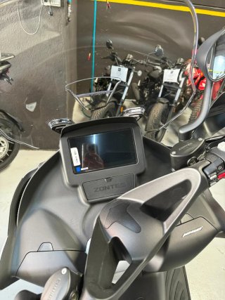 Zontes 125 E Maxi Scooter Gris/Blanco