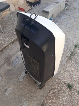 Enfriador de agua y hielo